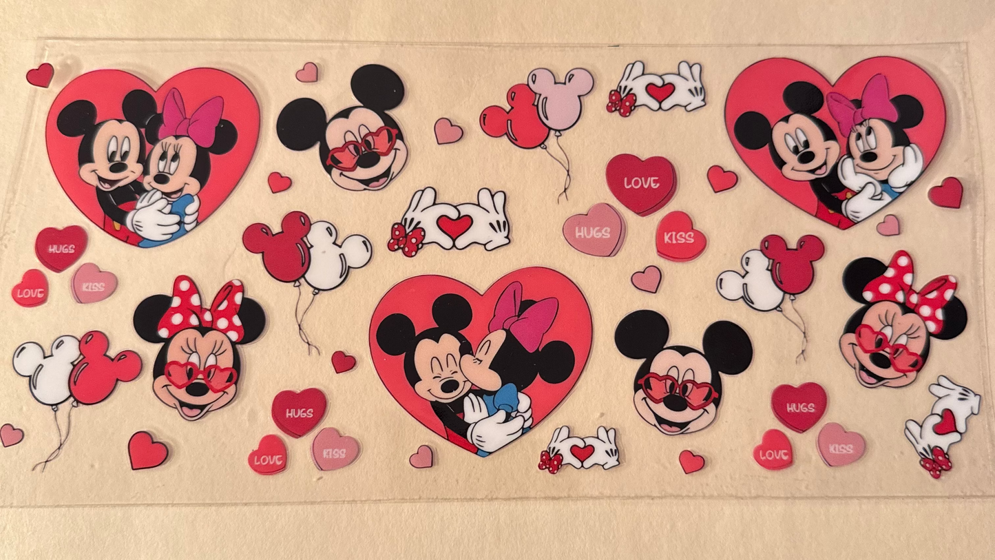 Mickey & Minnie in love cup wrap