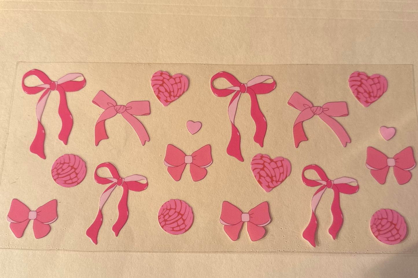 Ribbons with hearts and balls cup wrap